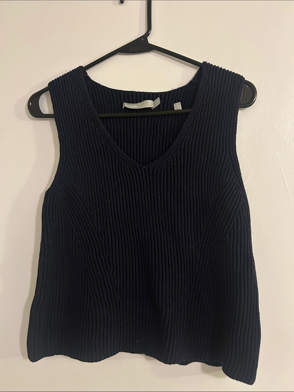 Ribbed V-Neck Tank Top - Black